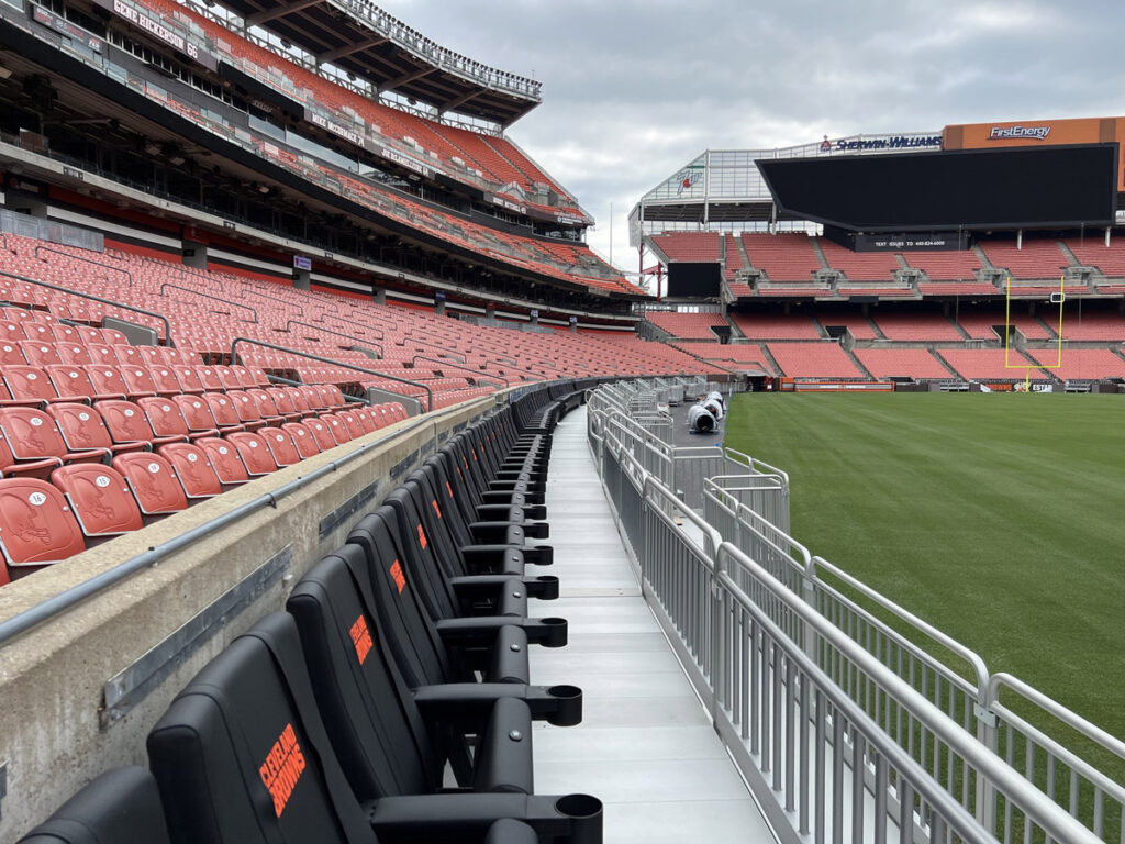 79F30687-32A2-41BF-B0EF-8FCC3B409083