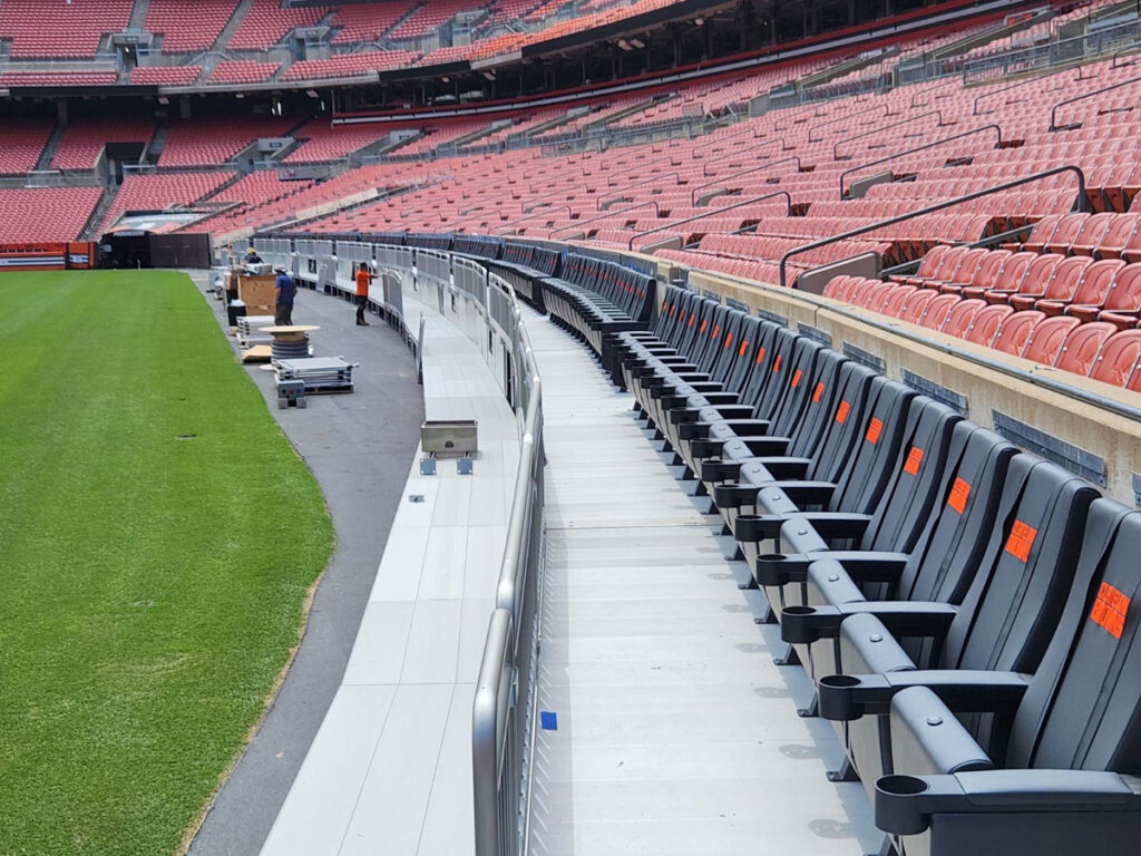 Cleveland Browns North Suitemax 3.5 1